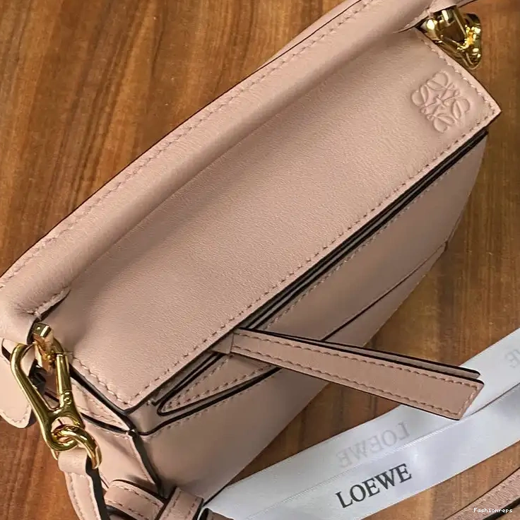Fashionrepsfam ru Bag Loewe 2209SW0021 0820